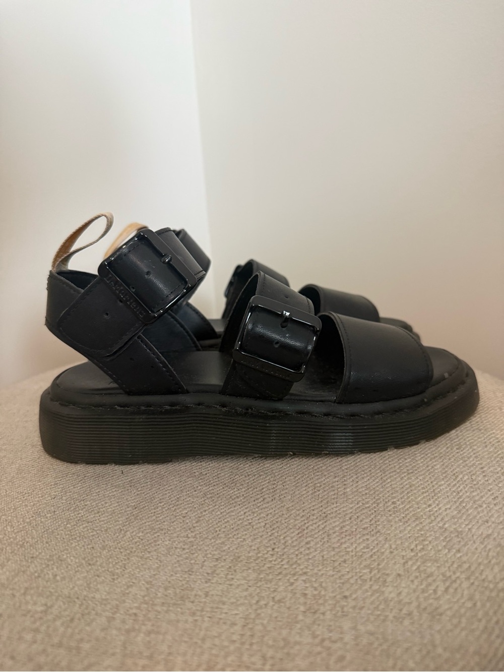 Dr. Martens Gryphon Vegan Leather Black Strap Sandals (size 6)